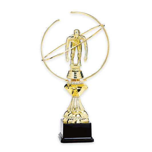 Trophäe Ida in Gold mit Metallringen und Schwimmfigur auf schwarzem Sockel